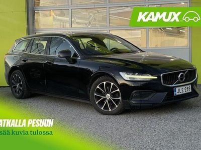 Musta Käytetty 2019 Volvo V60 Momentum Farmari | 17 900 € (Hieman kallis)