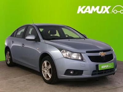 Hopea / harmaa Käytetty 2010 Chevrolet Cruze LS Sedan | 2 000 € (Supertarjous)
