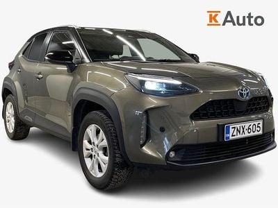 Käytetty Toyota Yaris Cross Plus 116 HP (85 kW) 2022 Ruskea (beige) Katumaasturi