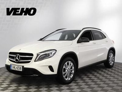 Käytetty Mercedes GLA180 Urban 122 HP (89 kW) 2016 Valkoinen Katumaasturi