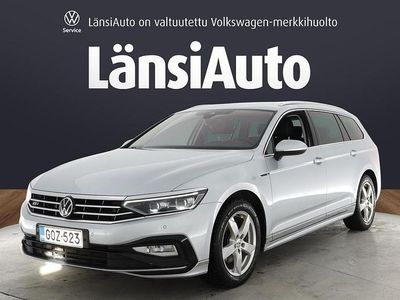Käytetty VW Passat R-line 150 HP (110 kW) 2022 Harmaa Farmari