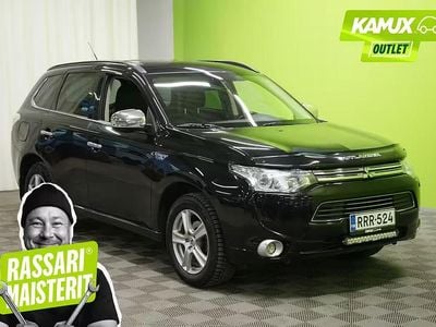 Käytetty Mitsubishi Outlander P-HEV Instyle 121 HP (88 kW) 2013 Valkoinen Katumaasturi