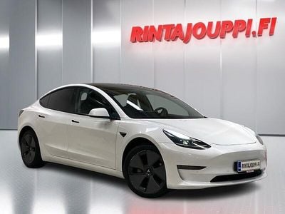Käytetty 2021 Tesla Model 3 Sedan | 27 280 € (Perustarjous)