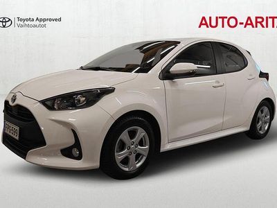 Käytetty Toyota Yaris Hybrid Active 116 HP (85 kW) 2022 Valkoinen Viistoperä