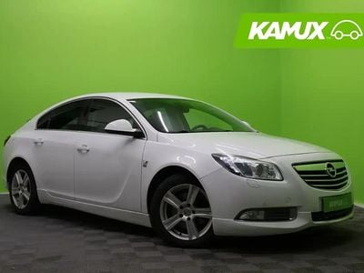 Käytetty Opel Insignia OPC 194 HP (142 kW) 2012 Valkoinen Sedan