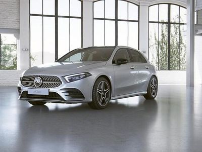 Valkoinen Käytetty 2022 Mercedes A250 AMG Viistoperä | 29 900 € (Kallis)
