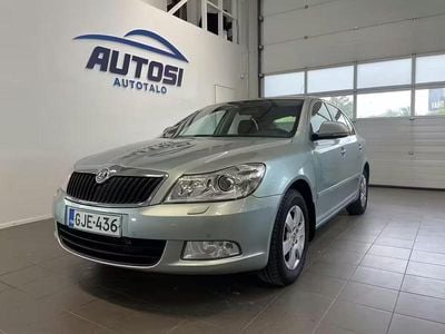 Musta Käytetty 2010 Skoda Octavia Style Farmari | 4 790 €