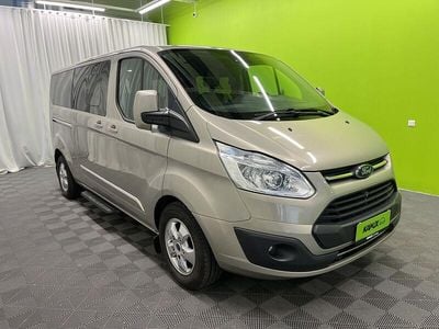 Käytetty 2019 Ford Tourneo Titanium Tila-auto | 29 900 €