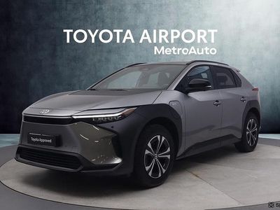 Harmaa Käytetty 2025 Toyota bZ4X Edition Katumaasturi | 41 980 € (Hieman kallis)