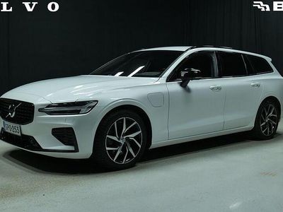 Käytetty Volvo V60 R-Design 392 HP (288 kW) 2021 Farmari