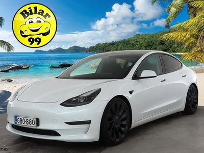 Käytetty 2022 Tesla Model 3 Sedan | 34 800 € (Hieman kallis)