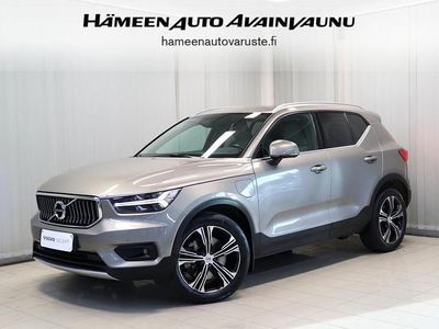 Harmaa Käytetty 2020 Volvo XC40 Inscription Katumaasturi | 29 900 € (Kallis)