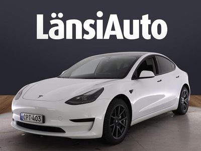Valkoinen Käytetty 2021 Tesla Model 3 Standard Range Plus Sedan | 25 490 € (Perustarjous)