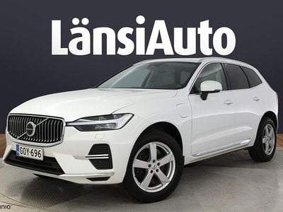 Käytetty Volvo XC60 Business Edition 392 HP (288 kW) 2022 Katumaasturi
