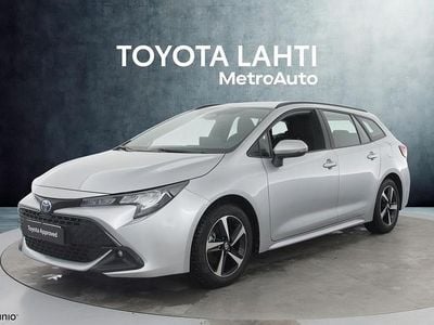 Käytetty Toyota Corolla Active 140 HP (102 kW) 2024 Hopea Farmari
