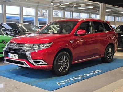 Käytetty Mitsubishi Outlander P-HEV Active 135 HP (99 kW) 2020 Punainen Katumaasturi