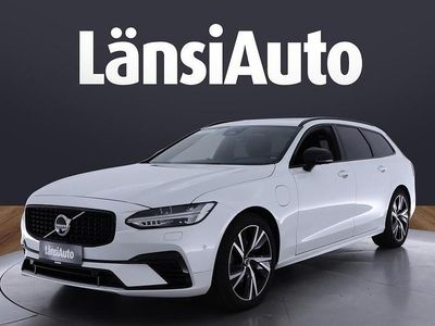 Käytetty 2022 Volvo V90 R-Design Farmari | 39 790 € (Kallis)