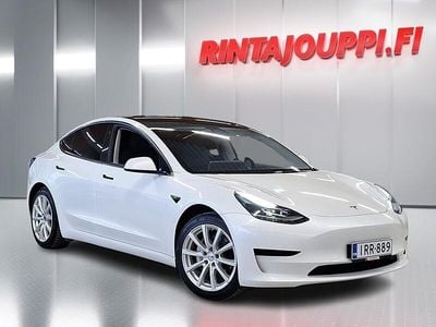 Käytetty Tesla Model 3 Standard Range Plus 239 kW (325 HP) 2021 Valkoinen Sedan