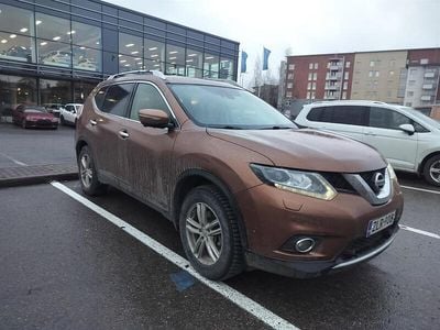 Käytetty 2017 Nissan X-Trail Tekna Katumaasturi | 15 900 € (Perustarjous)