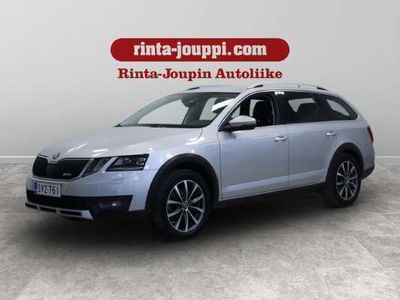 käytetty Skoda Octavia Combi 1,4 TSI PHEV Ambition iV DSG Autom. **Tutkat / Läm.ohjausp.**