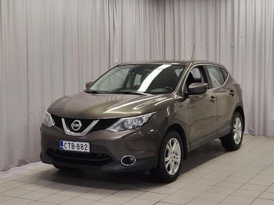 Ruskea Käytetty 2015 Nissan Qashqai Acenta Katumaasturi | 11 900 €