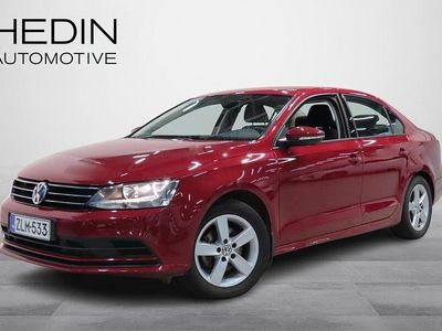 Punainen Käytetty 2017 VW Jetta Sedan | 14 990 € (Hieman kallis)