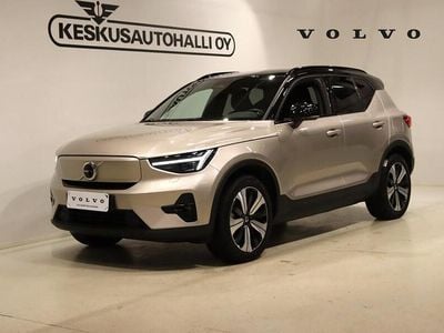 Harmaa Käytetty 2024 Volvo XC40 Plus Katumaasturi | 43 900 € (Hieman kallis)