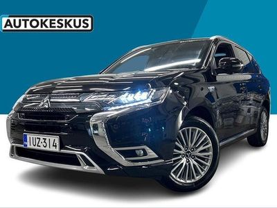 Musta Käytetty 2021 Mitsubishi Outlander P-HEV Instyle Katumaasturi | 14 590 € (Hyvä tarjous)