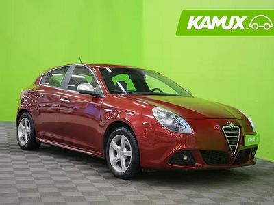 Punainen Käytetty 2011 Alfa Romeo Giulietta Sedan | 5 750 € (Perustarjous)