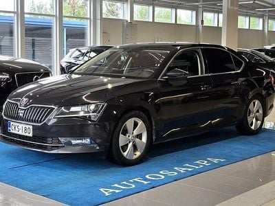 Käytetty Skoda Superb 150 HP (110 kW) 2017 Musta Sedan
