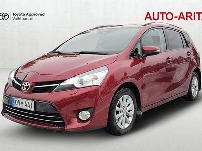Punainen Käytetty 2017 Toyota Verso Multidrive S Tila-auto | 22 900 € (Kallis)