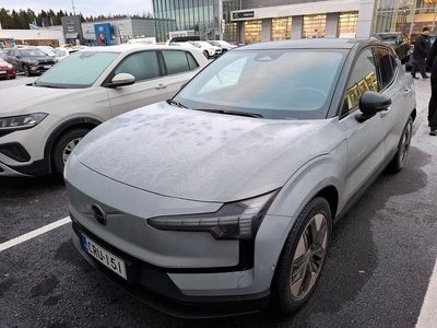 Käytetty 2024 Volvo EX30 Performance Katumaasturi | 37 480 € (Hieman kallis)