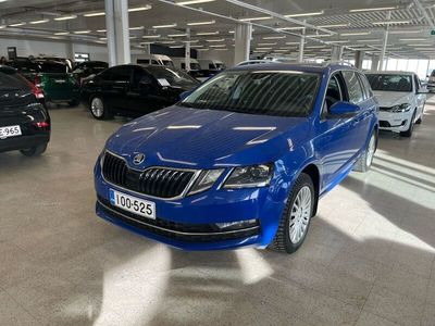 käytetty Skoda Octavia Combi 1,6 TDI Style DSG-aut / Vetokoukku / Webasto / Winter-paketti / Sähkökontti / Navi / LED / Kessy / Blind Spot **** Tähän autoon jopa 84 kk rahoitusaikaa Nordealta ****