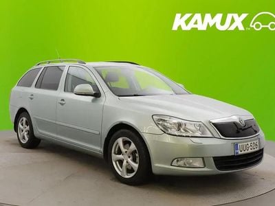 Käytetty Skoda Octavia Experience 140 HP (102 kW) 2013 Vihreä Farmari