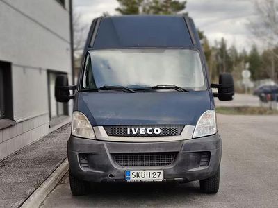 Käytetty Iveco Daily 144 HP (105 kW) 2010 Harmaa Tila-auto
