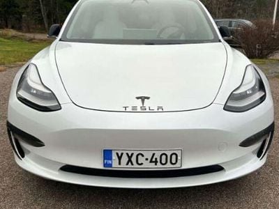 Valkoinen Käytetty 2020 Tesla Model 3 Performance Sedan | 25 490 € (Perustarjous)