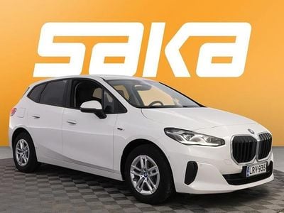 Käytetty BMW 225 Active Tourer Comfort Edition 245 HP (180 kW) 2023 Tila-auto