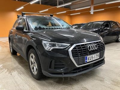Käytetty Audi Q3 Business 245 HP (180 kW) 2023 Katumaasturi