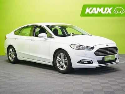 Käytetty Ford Mondeo Titanium 160 HP (117 kW) 2017 Valkoinen Sedan