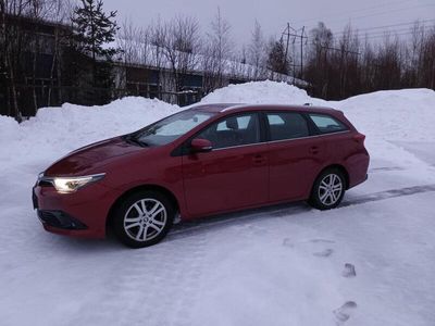 käytetty Toyota Auris PAKETTIAUTO: 2 paikkainen. Touring Sports 1,2l 116hv | Peruutuskamera|Lohkolämmitin|Vakionopeudensäädin |