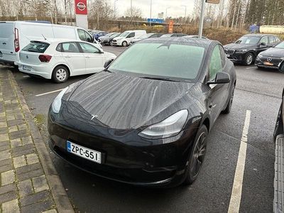 Käytetty 2025 Tesla Model Y Katumaasturi | 39 900 € (Perustarjous)