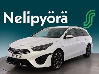 Valkoinen Käytetty 2022 Kia Ceed Sportswagon Premium Farmari | 23 900 € (Kallis)
