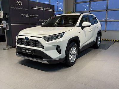 Valkoinen Käytetty 2021 Toyota RAV4 Active Katumaasturi | 34 800 € (Perustarjous)