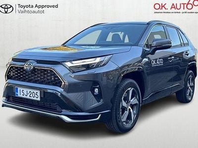 Ash grey metalliväri Käytetty 2025 Toyota RAV4 Anniversary Katumaasturi | 55 500 € (Kallis)