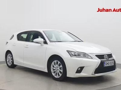 Käytetty Lexus CT200h Business Edition 99 HP (72 kW) 2017 Valkoinen Viistoperä