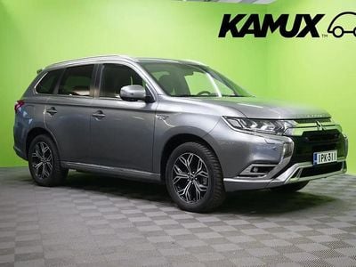 Käytetty Mitsubishi Outlander P-HEV Instyle 184 HP (135 kW) 2019 Hopea / harmaa Sedan