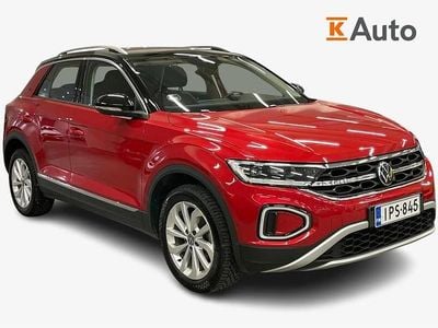 Käytetty VW T-Roc Business 150 HP (110 kW) 2023 Punainen Katumaasturi
