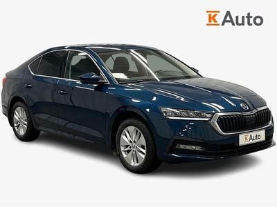 Käytetty Skoda Octavia Ambition 110 HP (80 kW) 2023 Sininen Sedan