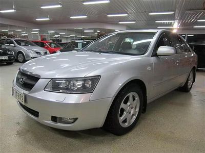 Käytetty Hyundai Sonata GLS 150 HP (110 kW) 2008 Hopea Sedan