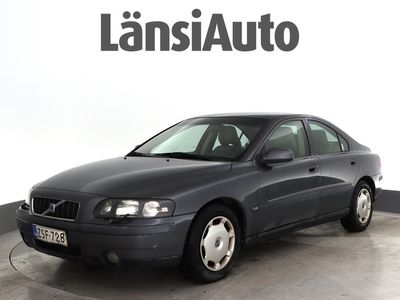 käytetty Volvo S60 S60 4DSEDAN 2.4 AUTOMATIC ** MYYDÄÄN HUUTOKAUPAT.COM **